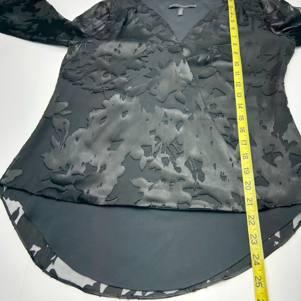 White House Black Market Black Burnout Blouse W 0 Sheer Sleeves SILK Blend - Picture 10 of 15